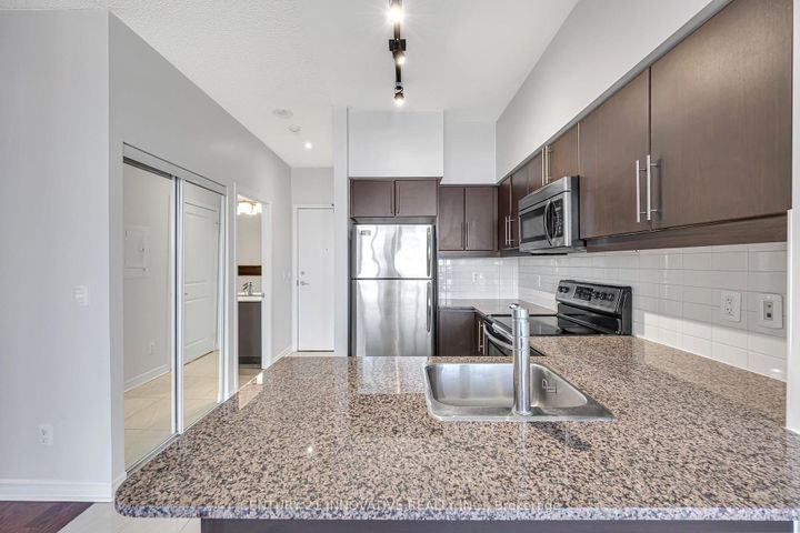 Photo 9 at Ph 1501 - 2885 Bayview Avenue, Bayview Village, Toronto