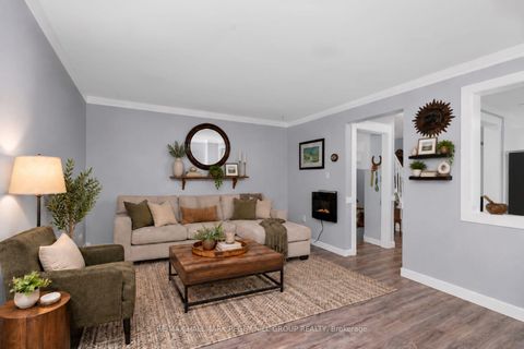 Photo 3 at 74 Knicely Road, Painswick North, Barrie