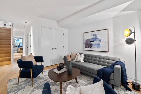 Photo 24 at 44 Foxley Street, Bellwoods, Toronto