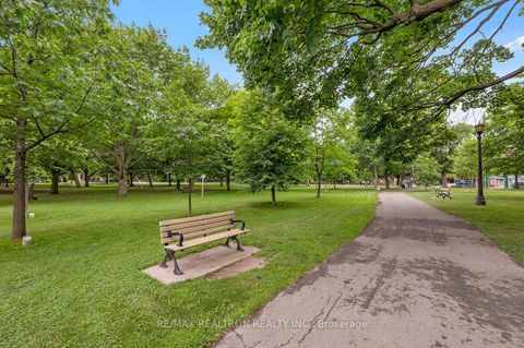 Photo 6 at 1000 Dundas Street W, Bellwoods, Toronto