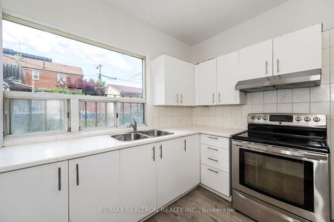 Photo 18 at 1000 Dundas Street W, Bellwoods, Toronto
