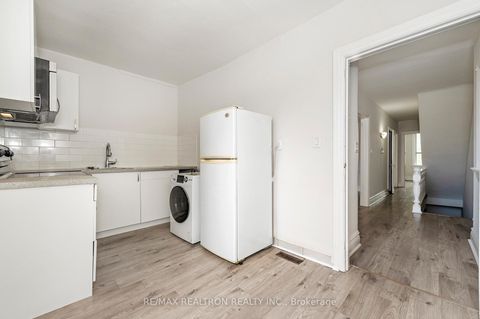 Photo 22 at 1000 Dundas Street W, Bellwoods, Toronto