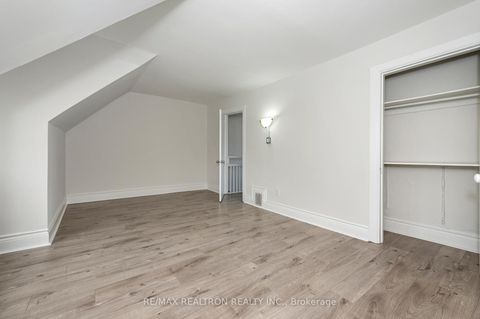 Photo 32 at 1000 Dundas Street W, Bellwoods, Toronto