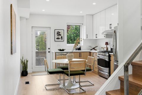 Photo 9 at 90 Rowntree Avenue, Pellam Park, Toronto