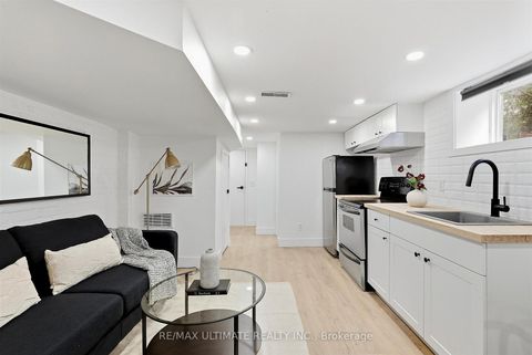 Photo 24 at 90 Rowntree Avenue, Pellam Park, Toronto