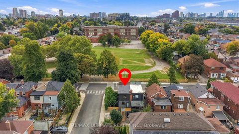 Photo 33 at 90 Rowntree Avenue, Pellam Park, Toronto