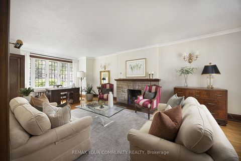 Photo 4 at 22 Belvedere Boulevard, Kingsway South, Toronto