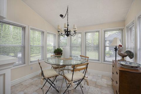 Photo 13 at 22 Belvedere Boulevard, Kingsway South, Toronto