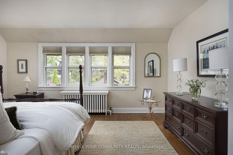 Photo 24 at 22 Belvedere Boulevard, Kingsway South, Toronto