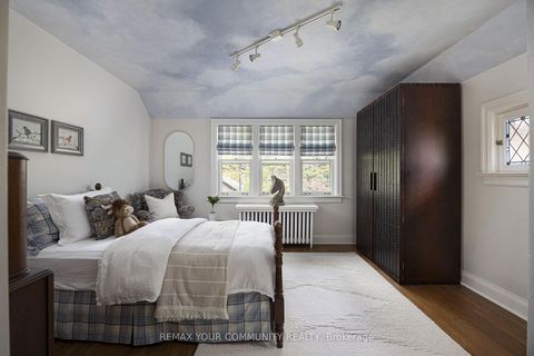 Photo 26 at 22 Belvedere Boulevard, Kingsway South, Toronto