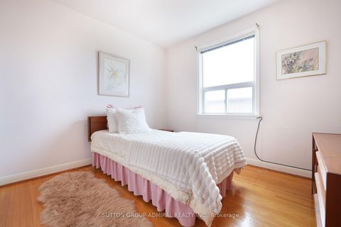 Photo 16 at 14 Thurrock Road, Jane Heights, Toronto
