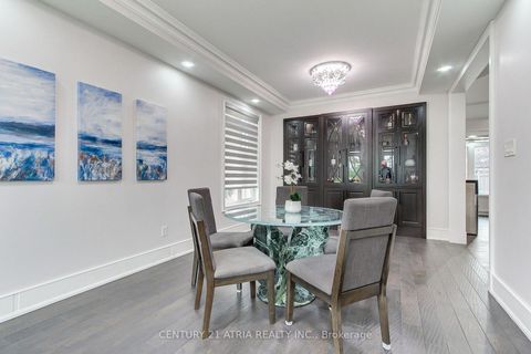 Photo 11 at 111 Zokol Drive, Bayview Northeast, Aurora