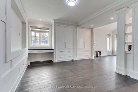 Photo 18 at 111 Zokol Drive, Bayview Northeast, Aurora