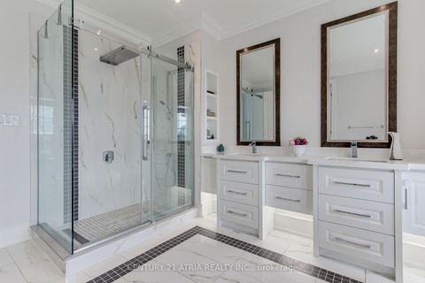 Photo 24 at 111 Zokol Drive, Bayview Northeast, Aurora