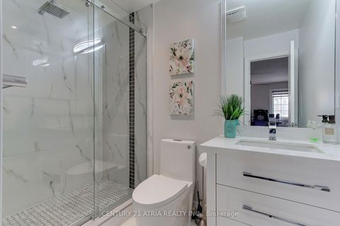 Photo 30 at 111 Zokol Drive, Bayview Northeast, Aurora