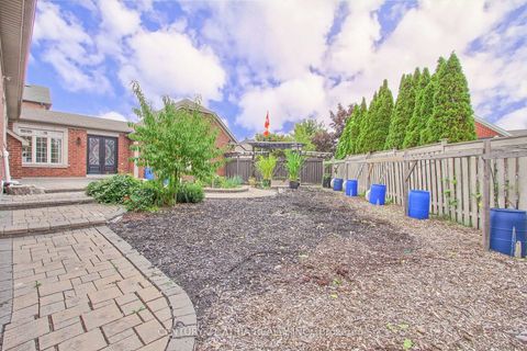 Photo 41 at 111 Zokol Drive, Bayview Northeast, Aurora