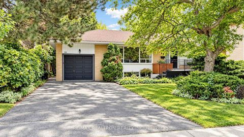 Photo 2 at 199 Lord Seaton Road, Windfields, Toronto