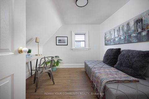 Photo 21 at 17 Muir Avenue, Dufferin Grove, Toronto