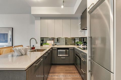 Photo 8 at 1017 - 1830 Bloor Street W, High Park North, Toronto