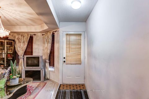 Photo 11 at 75 Trumpeter Street, Rouge E11, Toronto