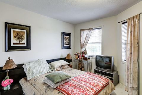 Photo 26 at 75 Trumpeter Street, Rouge E11, Toronto