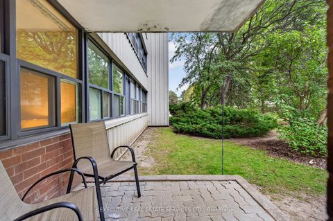 Photo 12 at 106 - 2500 Bridletowne Circle, L'Amoreaux, Toronto