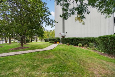 Photo 32 at 106 - 2500 Bridletowne Circle, L'Amoreaux, Toronto