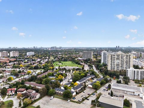 Photo 37 at 106 - 2500 Bridletowne Circle, L'Amoreaux, Toronto