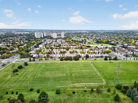 Photo 38 at 106 - 2500 Bridletowne Circle, L'Amoreaux, Toronto