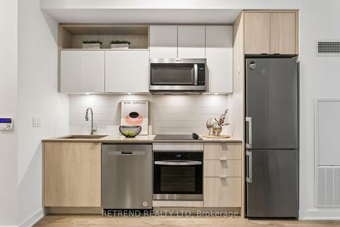Photo 4 at 1725 - 70 Princess Street, Waterfront Communities C8, Toronto