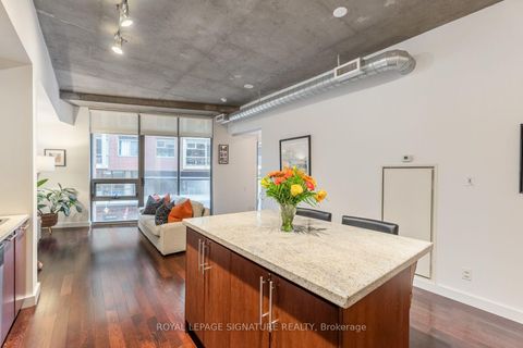 Photo 2 at 210 - 33 Mill Street, Waterfront Communities C8, Toronto