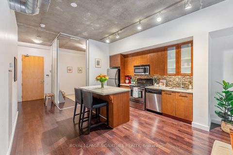 Photo 4 at 210 - 33 Mill Street, Waterfront Communities C8, Toronto