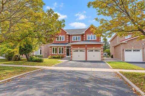 Photo 2 at 124 Shaftsbury Avenue, Westbrook, Richmond Hill