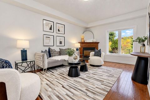 Photo 11 at 124 Shaftsbury Avenue, Westbrook, Richmond Hill