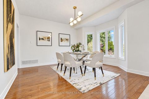 Photo 14 at 124 Shaftsbury Avenue, Westbrook, Richmond Hill