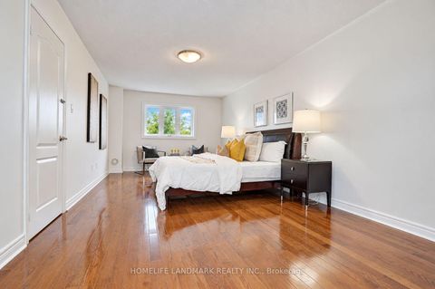 Photo 26 at 124 Shaftsbury Avenue, Westbrook, Richmond Hill