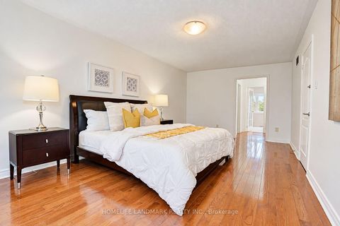 Photo 27 at 124 Shaftsbury Avenue, Westbrook, Richmond Hill