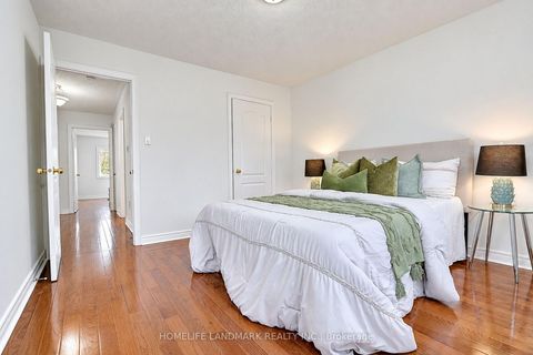 Photo 35 at 124 Shaftsbury Avenue, Westbrook, Richmond Hill