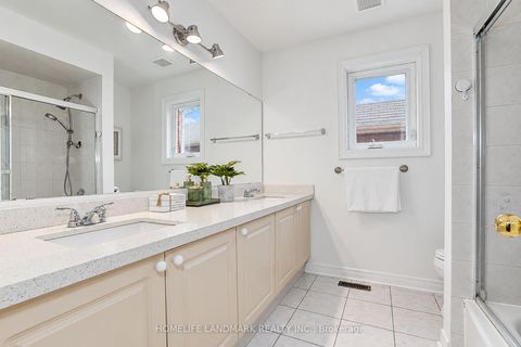 Photo 36 at 124 Shaftsbury Avenue, Westbrook, Richmond Hill