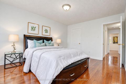 Photo 38 at 124 Shaftsbury Avenue, Westbrook, Richmond Hill
