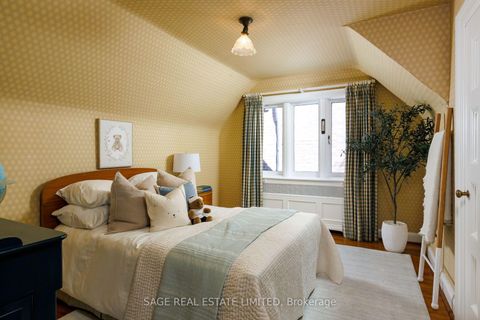 Photo 32 at 51 King Georges Road, Kingsway South, Toronto