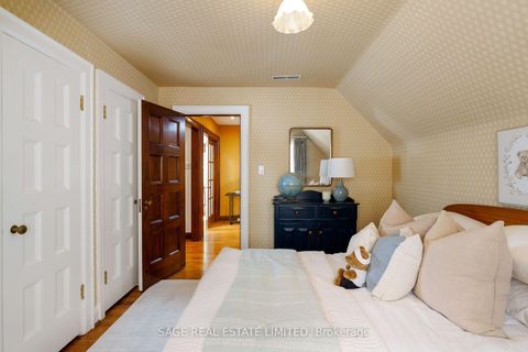 Photo 33 at 51 King Georges Road, Kingsway South, Toronto