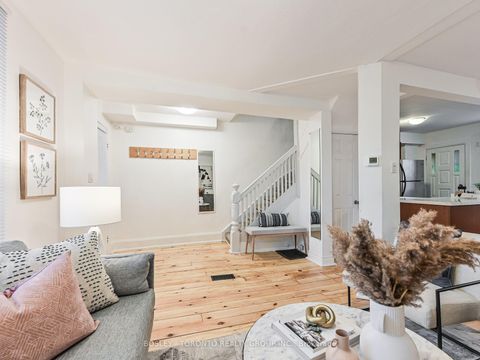 Photo 8 at 627 Dupont Street, Annex, Toronto