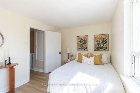 Photo 20 at 68 Chelwood Road, Ionview, Toronto