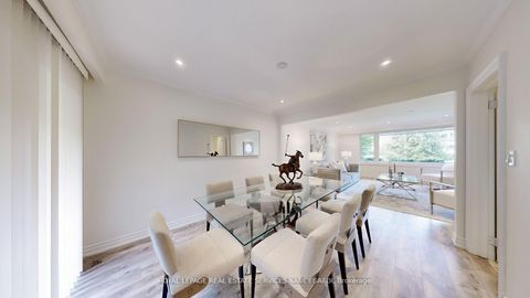 Photo 6 at 15 Farrington Drive, Windfields, Toronto