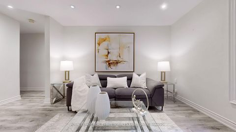 Photo 8 at 15 Farrington Drive, Windfields, Toronto