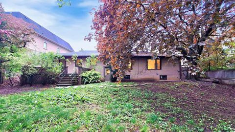 Photo 27 at 15 Farrington Drive, Windfields, Toronto