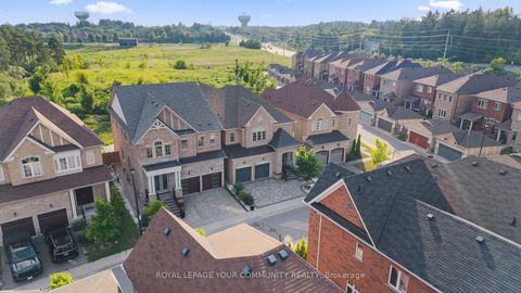 Photo 45 at 7 Sundew Lane, Oak Ridges Lake Wilcox, Richmond Hill