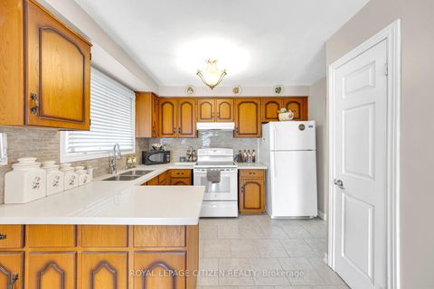 Photo 4 at 57 Bakerton Drive, Woburn, Toronto
