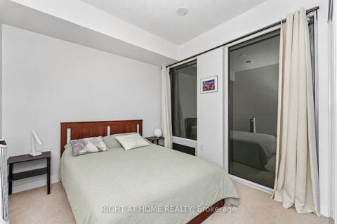 Photo 9 at 803 - 238 Simcoe Street, Chinatown, Toronto